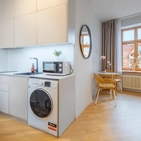 Tirgonu Square * Riga