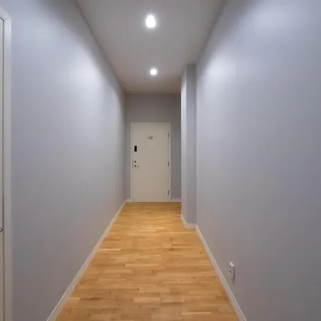 Apartment Tirgonu Square *