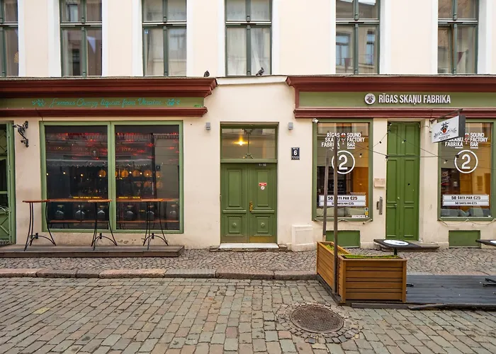 Апартаменты Tirgonu Square *