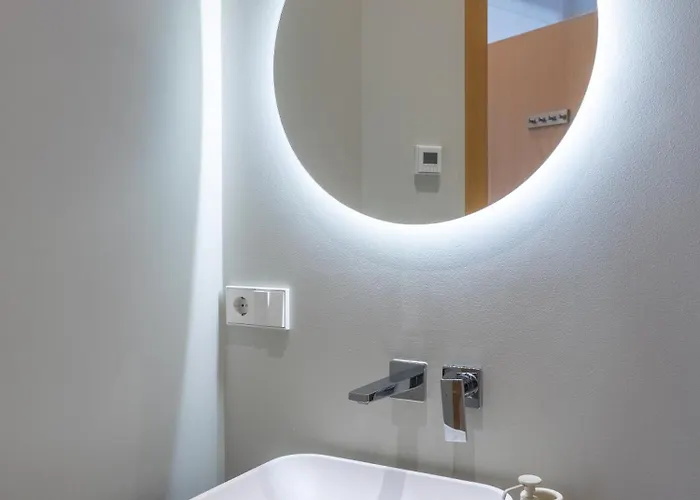 Tirgonu Square 里加